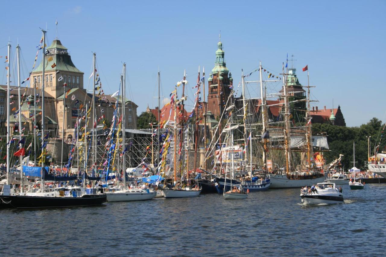 Studencki Dom Marynarza Pasat Szczecin Exterior foto